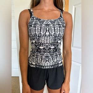 Lululemon tank top, black and white athletic workout top